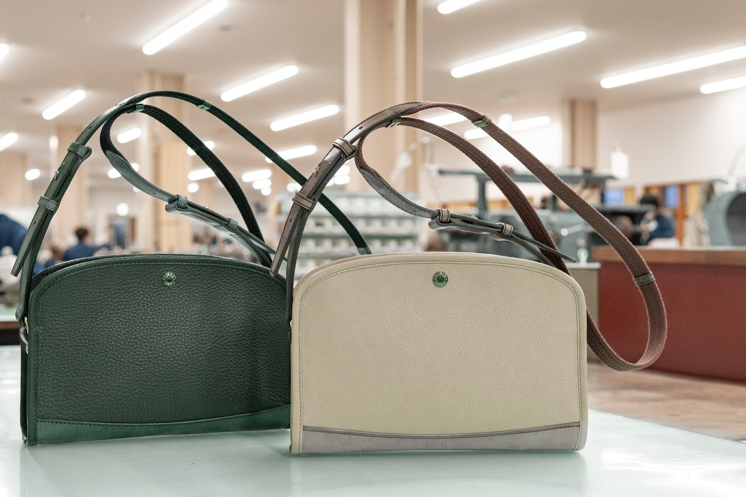 Kawasakiとのコラボレーション新作が登場 | ソメスサドル【日本の革鞄