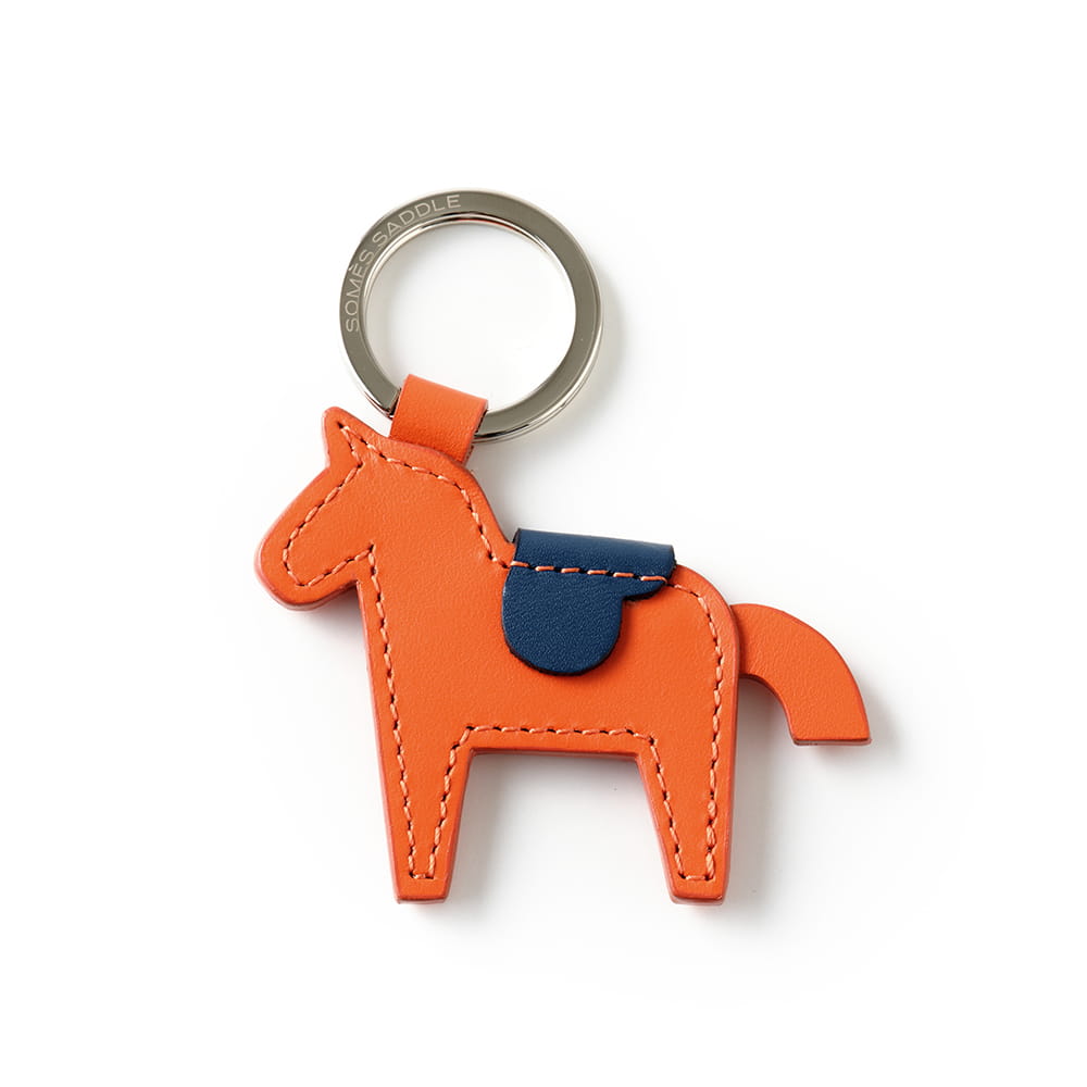 小さな馬に、色の遊び心を｜馬キーホルダー限定カラー | ソメスサドル