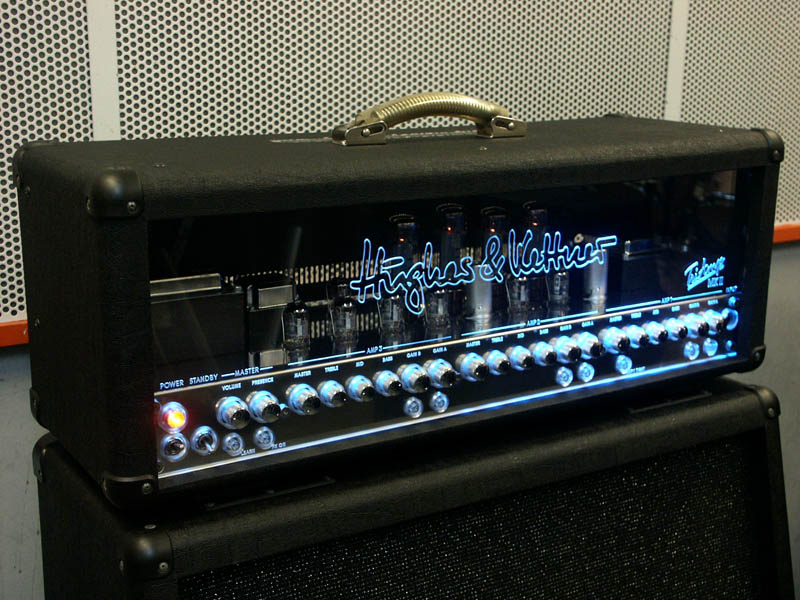 Hughes&KettnerのフラッグシップモデルTRIAMP MKIIの極上中古品が入荷