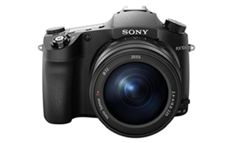 新開発24-600mm高倍率ズームレンズ搭載で、広角から超望遠まで高画質な