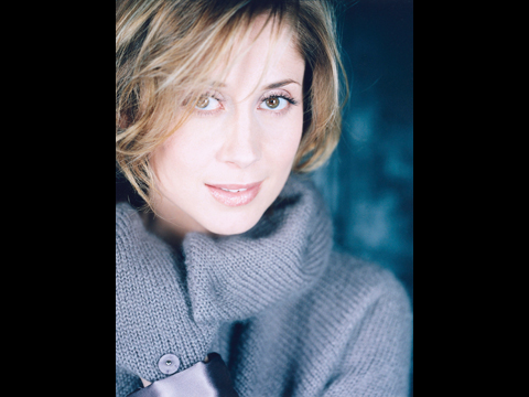 プロフィール | ララ・ファビアン | ソニーミュージックオフィシャルサイト