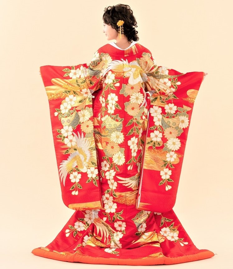 色打掛🌸枝垂れ梅に鳳凰 | お知らせ＆ブログ | ウェディングドレス