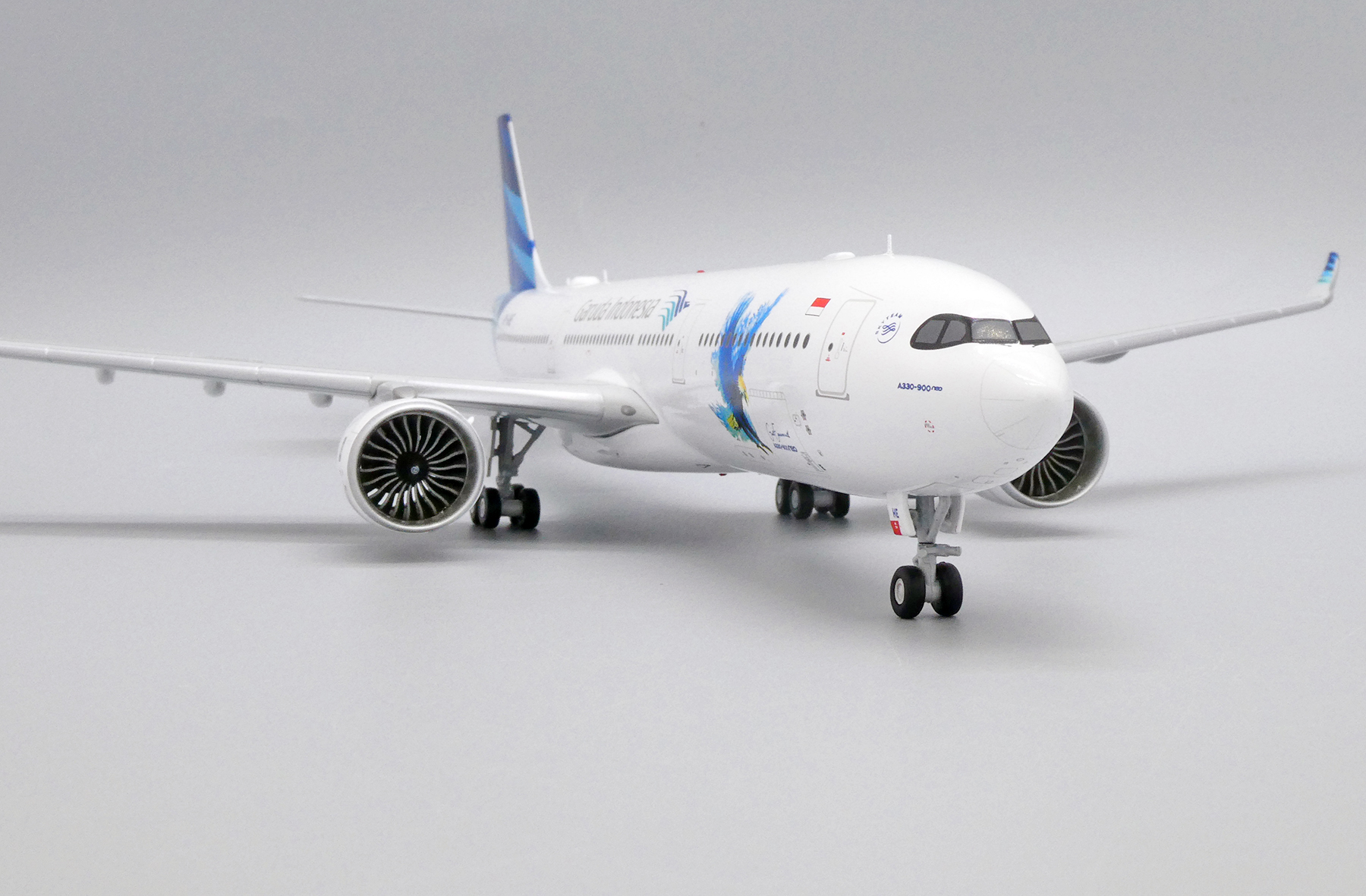 ScaleModelStore.com :: JC Wings 1:200 - LH2261 - Garuda Indonesia