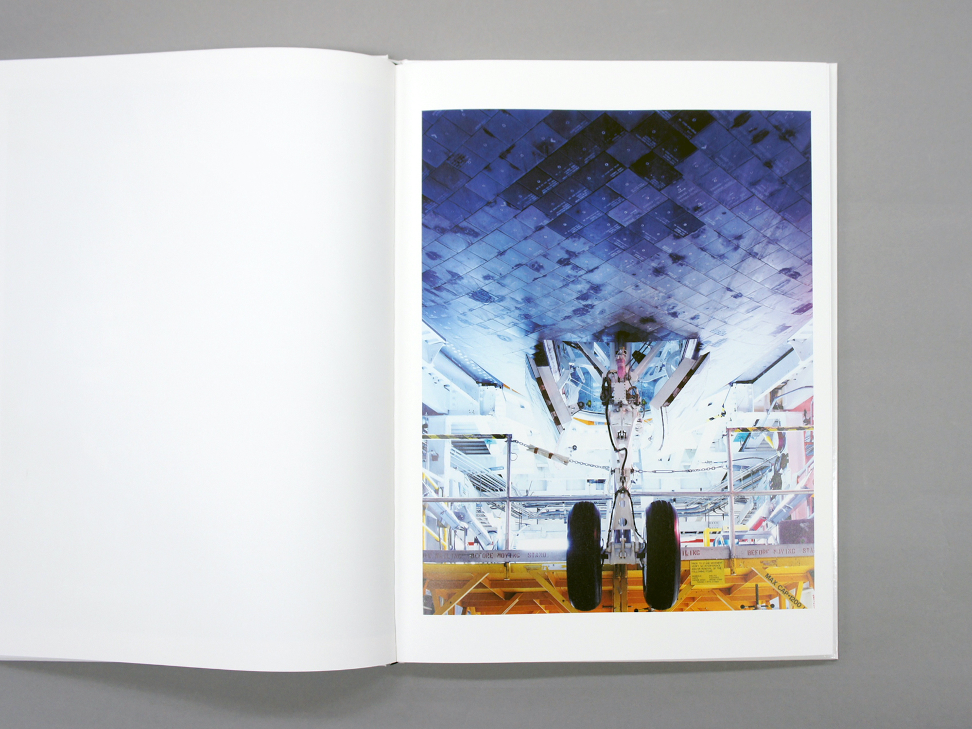 LAND SPACE｜青幻舎 SEIGENSHA Art Publishing, Inc.