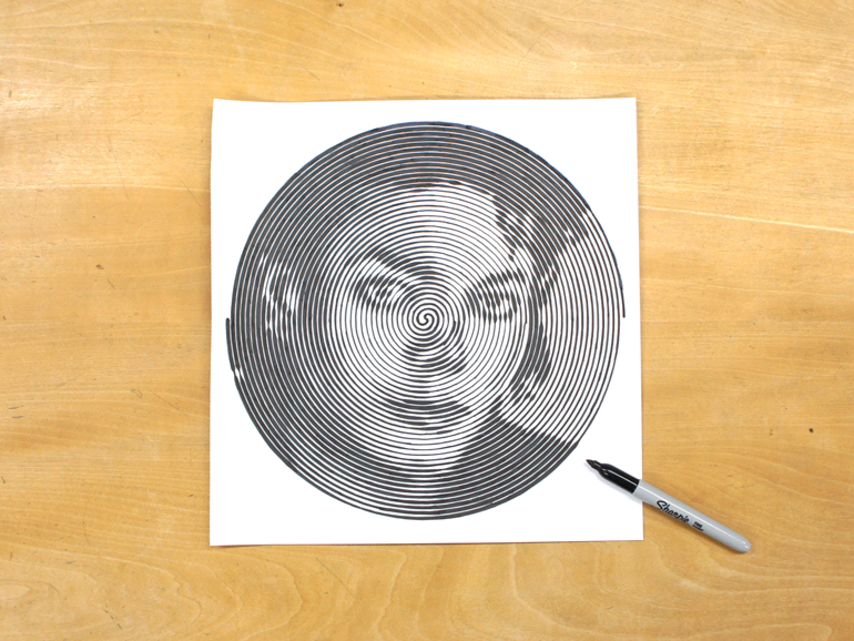 驚きのパズル・アート スパイログリフィクス 永遠のミュージック