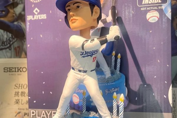 球場配布限定ボブルヘッド！クレイトン・カーショーの通算3,000奪三振