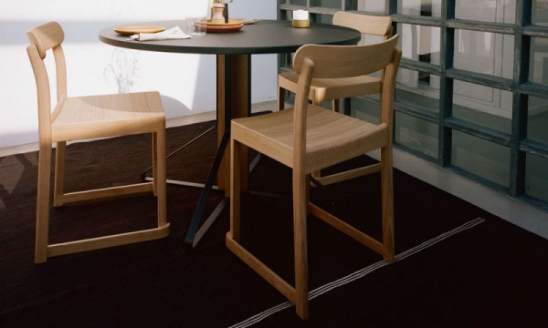 アトリエ チェア / オーク材Artek（アルテック） | 公式通販 家具