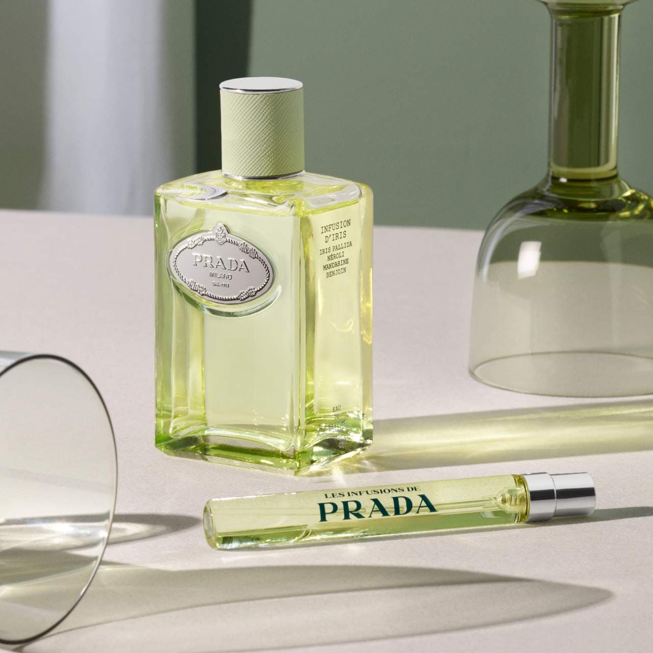 s2743474-av-4-zoom.jpg?imwidth=250