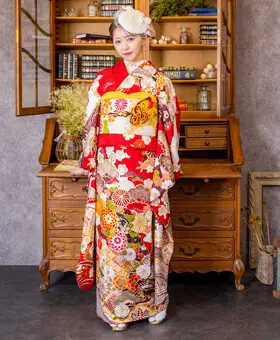 red-furisode-2s.jpg
