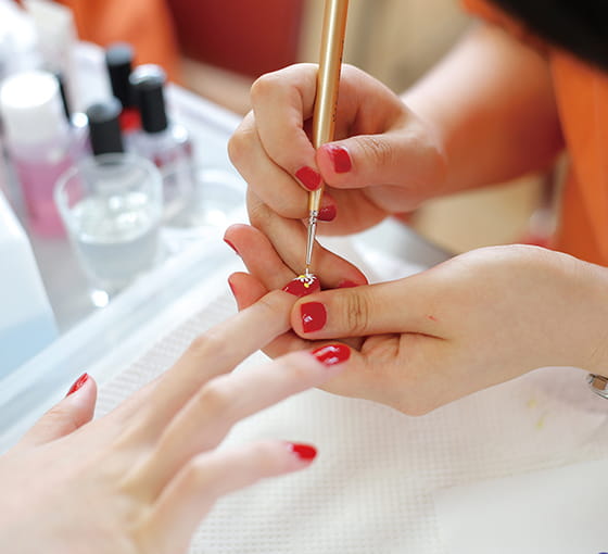 ネイル＆アイラッシュコース | 横浜の美容専門学校 | 横浜ビューティー