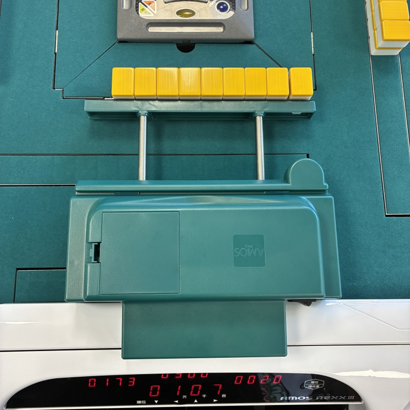 【不思議の国のアリス】全自動麻雀卓 三麻築山押し出し機 ゴッドハンド2 不思議の国のアリス】全自動麻雀卓 三麻築山押し出し機 ゴッドハンド2