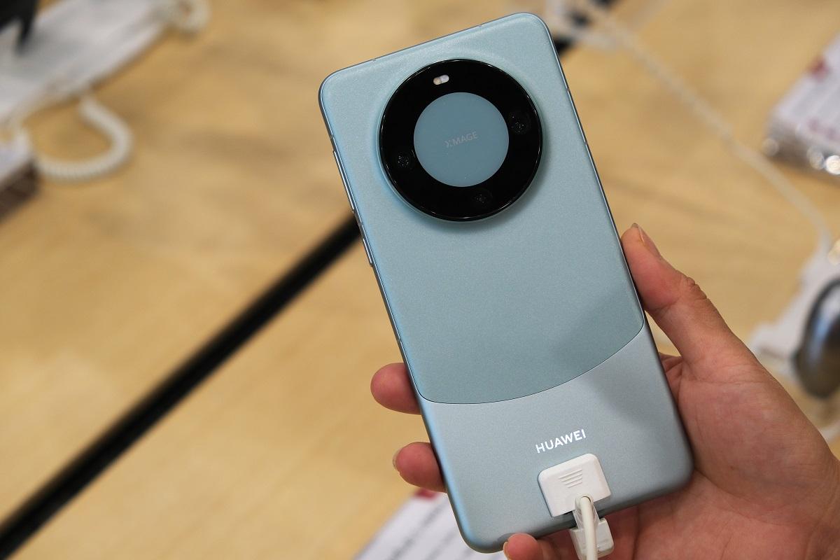 ファーウェイの爆売れスマホ「Mate 60 Pro」は何が凄い？“iPhone超え