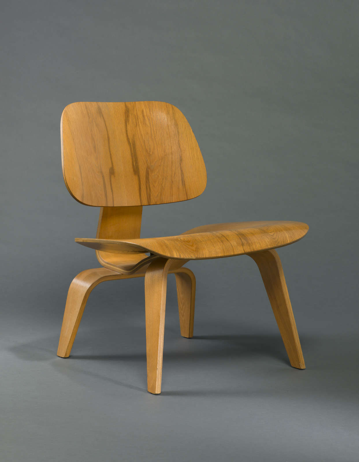 Lounge Chair Wood (LCW) - Saint Louis Art Museum