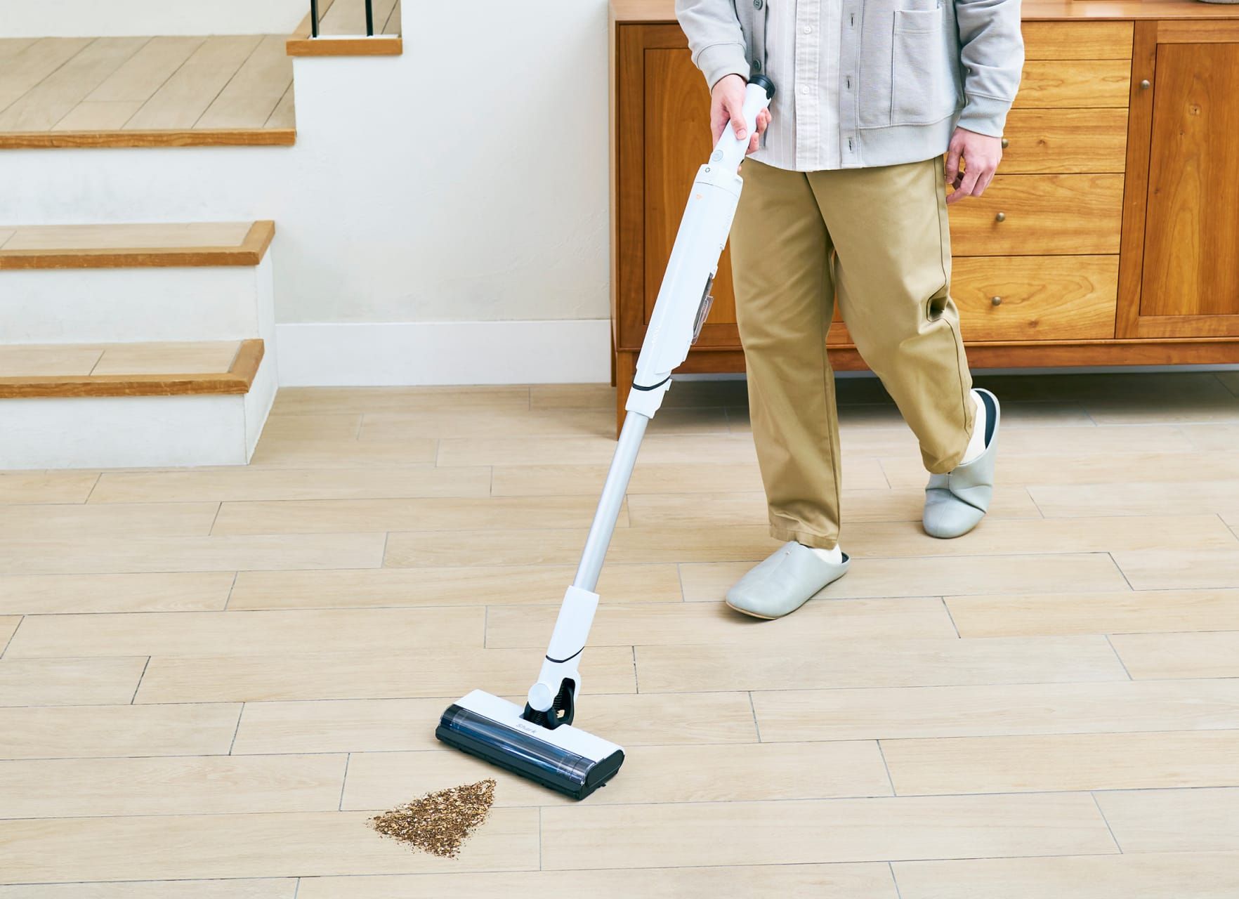 概要：EVOPOWER SYSTEM FIT+/FIT コードレススティッククリーナー