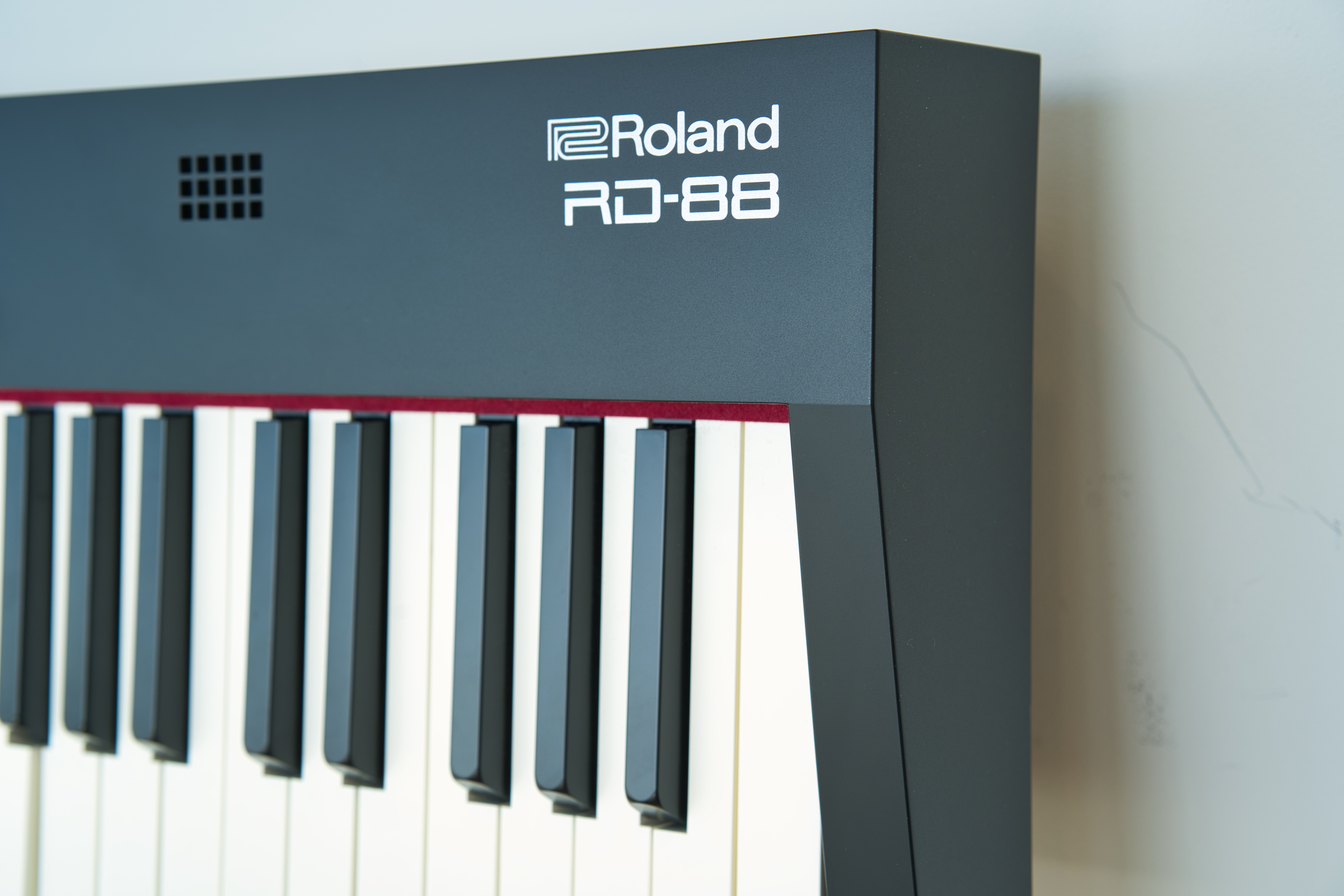 新品入荷】お問合せ多数あり！コンパクトで自由に持ち運べる本格