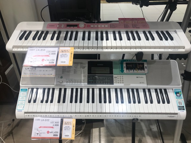 話題の光るキーボード「CASIO LK-512/LK-312」店頭にてお試し頂けます