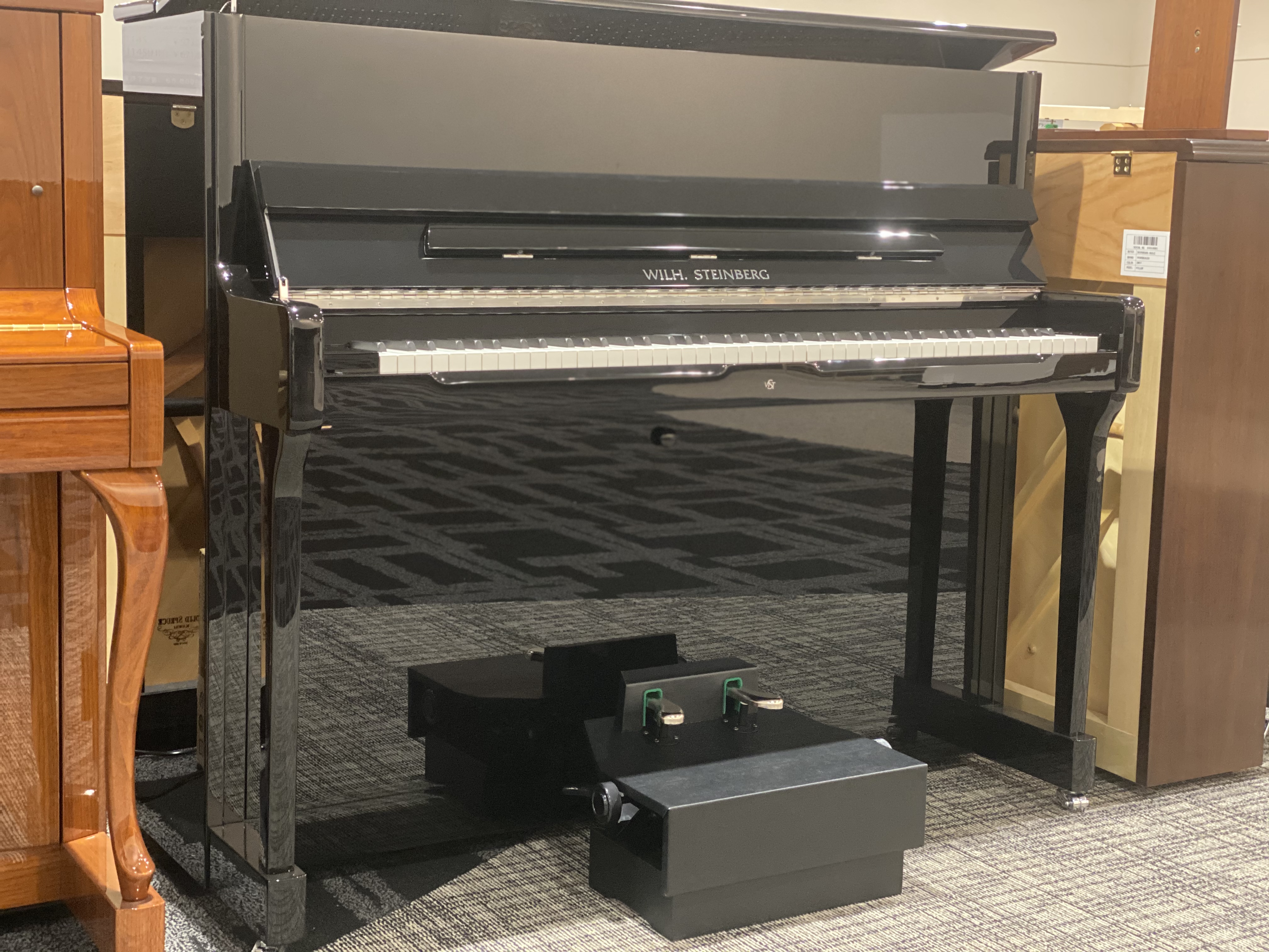 ピアノ用補助台・足台・アシストペダルお取扱いしております！｜島村