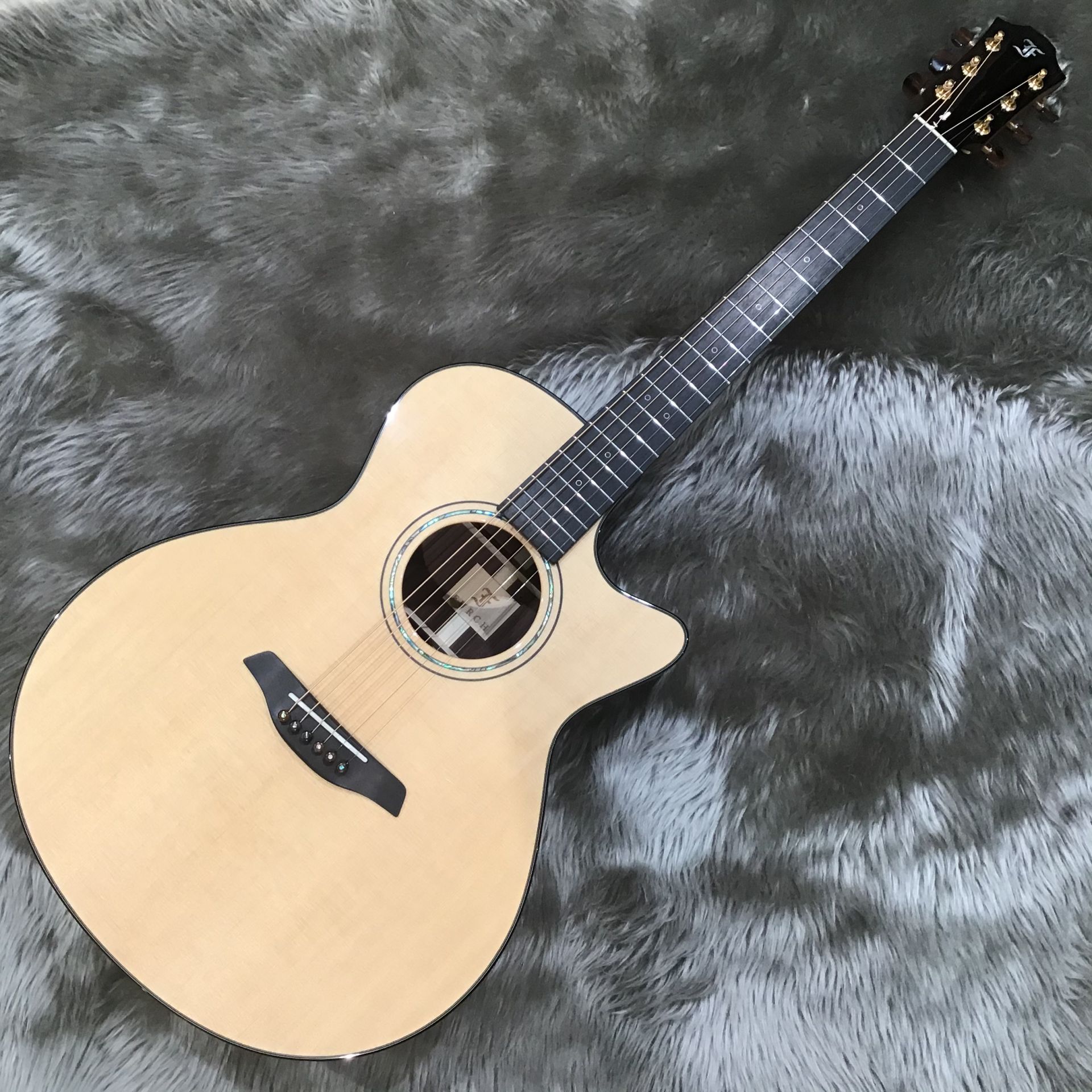 アコースティックギター】Furch(フォルヒ)ギターが3本入荷！フィンガー