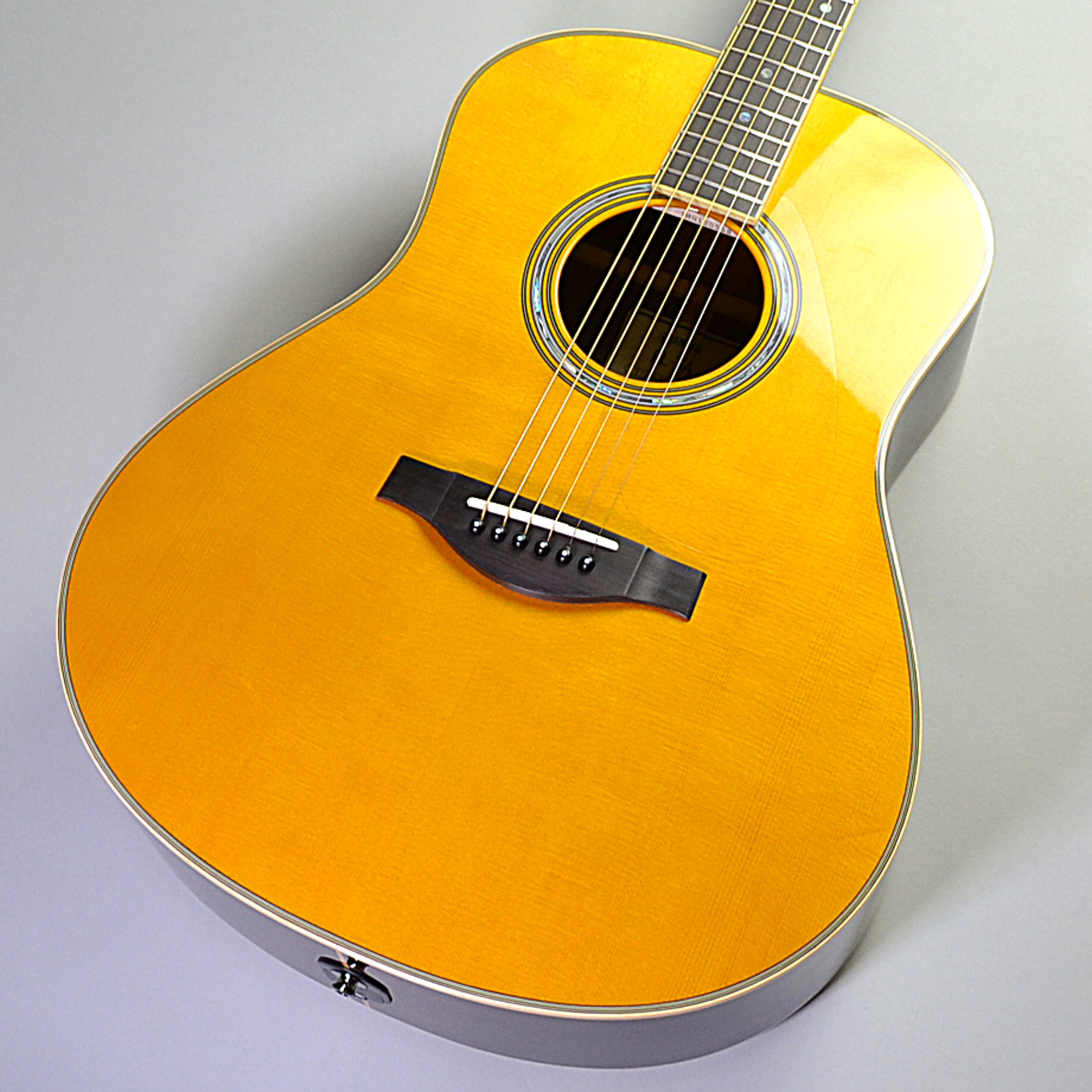 アコギ新入荷情報】YAMAHA LL-TA（TransAcoustic）が入荷いたしました
