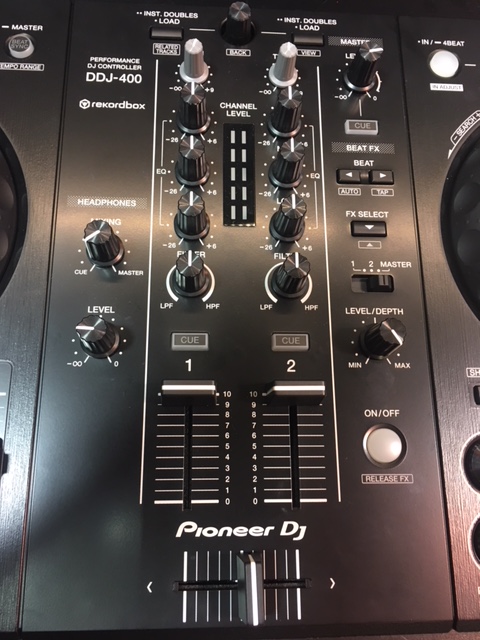 PioneerDJのRekordbox DJ用PCDJコントローラー『DDJ-400』が再入荷