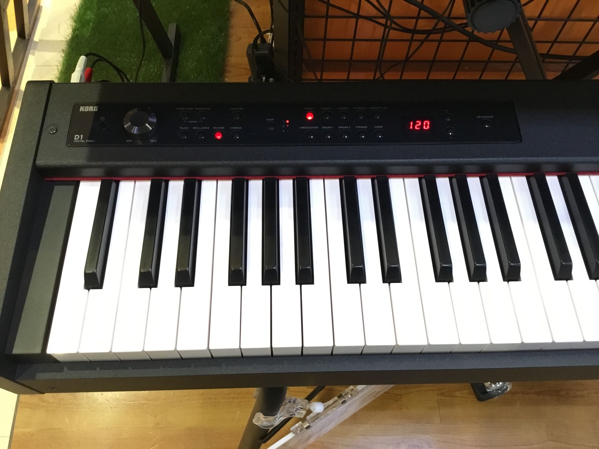 軽量で持ち運びもできるステージピアノKORG /D1入荷｜島村楽器 イオン