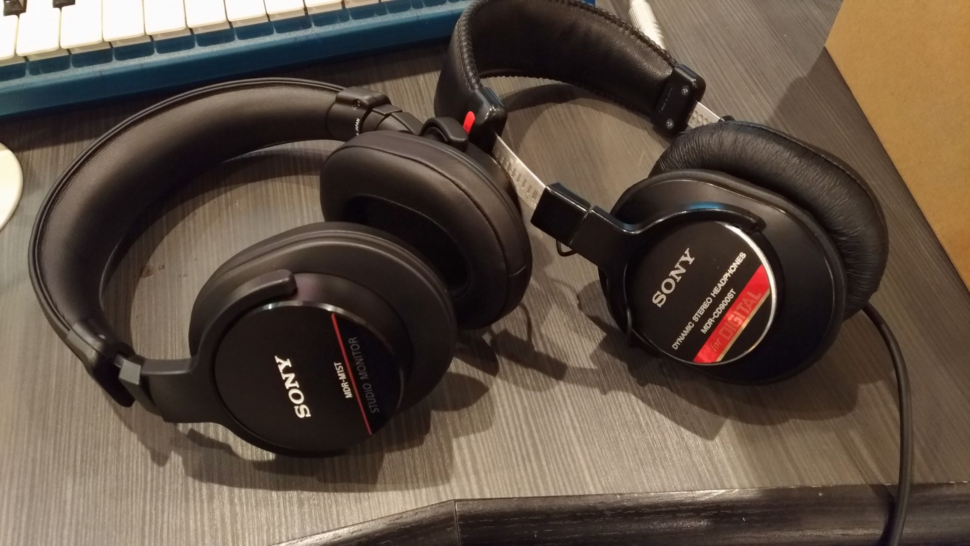 モニターヘッドホン】 SONY / MDR-M1ST入荷しました！MDR-CD900STの