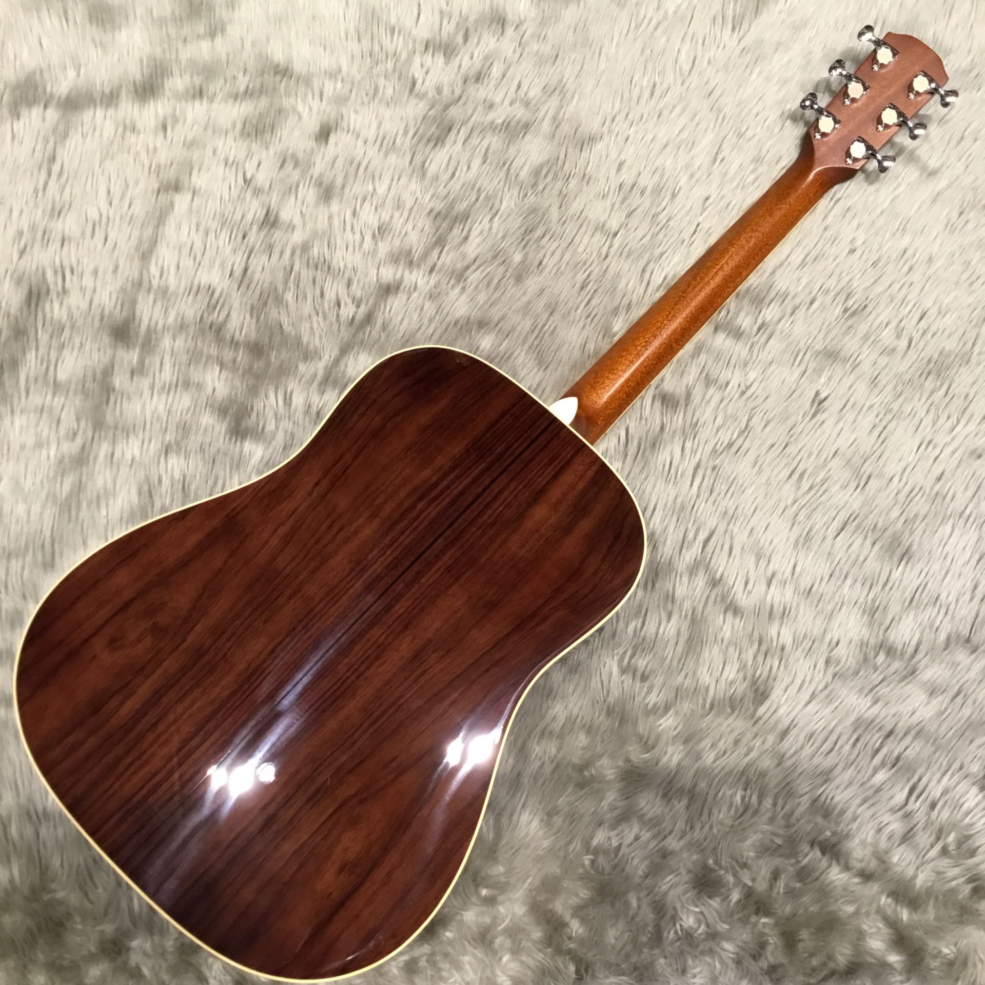 アコースティックギター】純国産「K.yairi」アコースティックギター