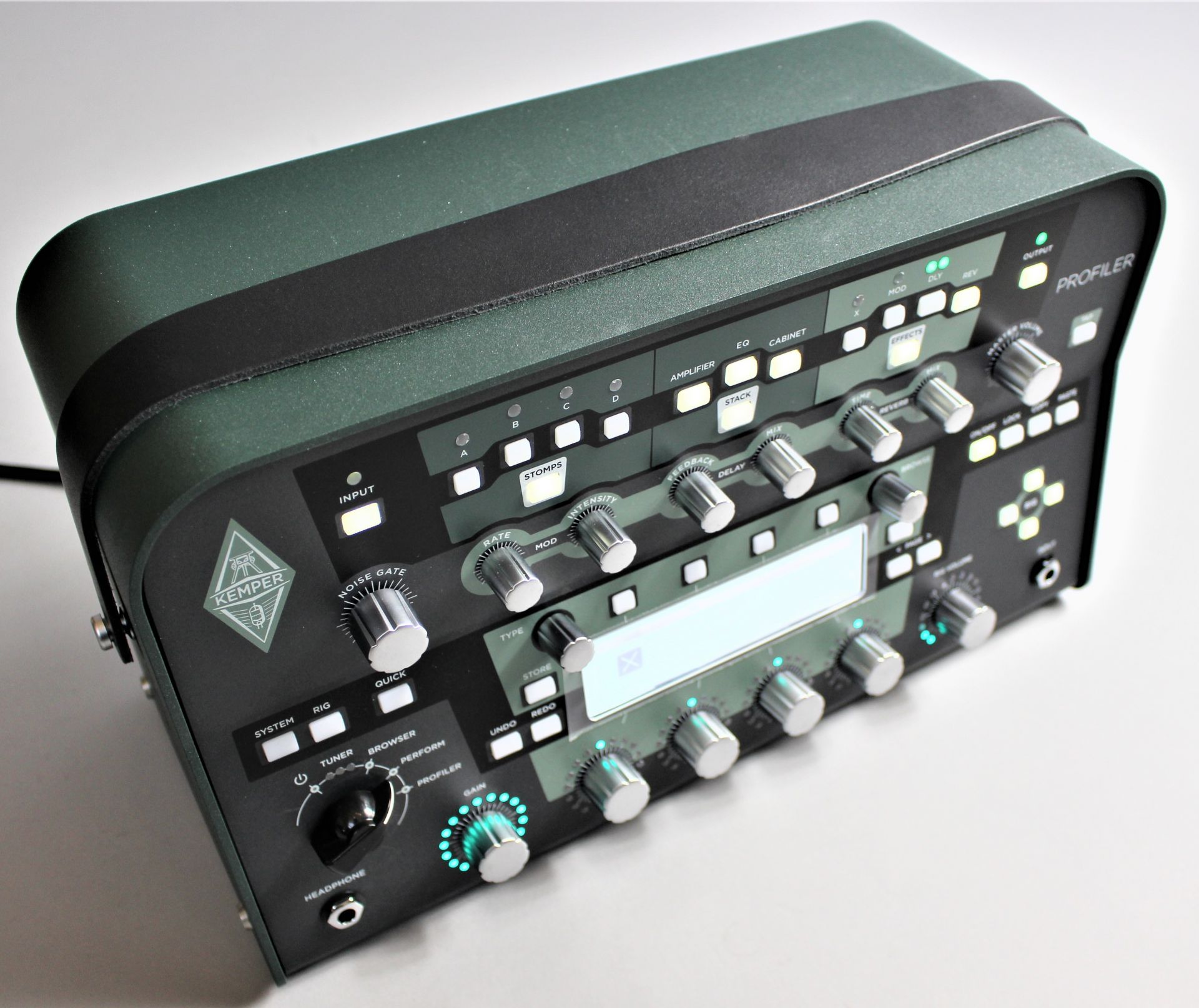 新商品情報】KEMPERよりステージでの使用に特化した「PROFILER STAGE