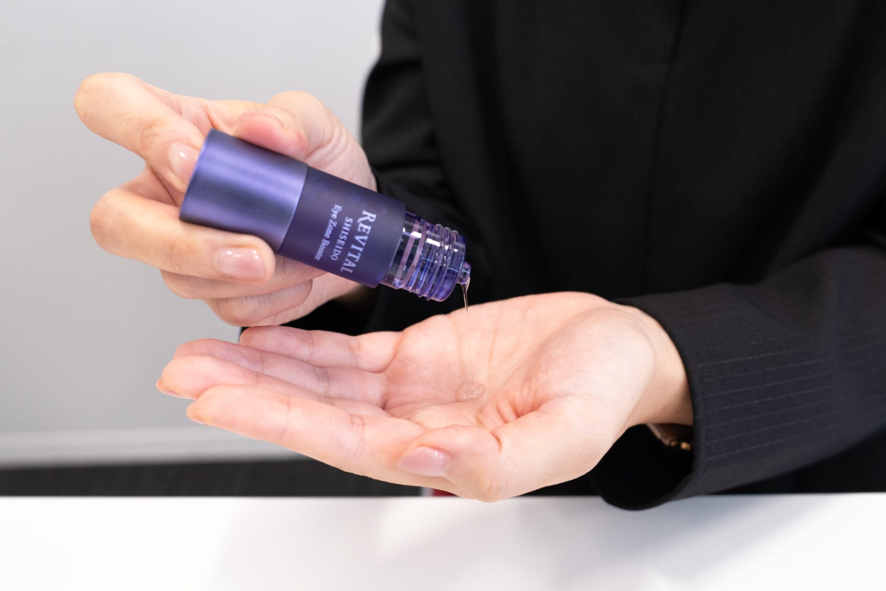 先進の美容皮膚科学から生まれたエイジングケア【リバイタルの魅力を