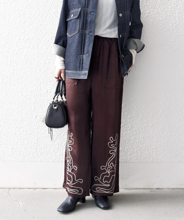 SHIPS any:〈洗濯機可能〉サテン 刺繍 ストレート イージー パンツ