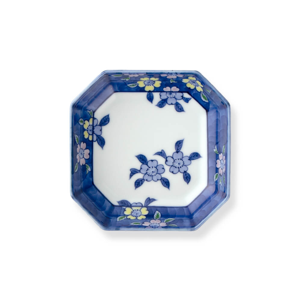 染錦桜濃 方皿 ｜ 有田焼の源右衛門窯公式オンラインショップ