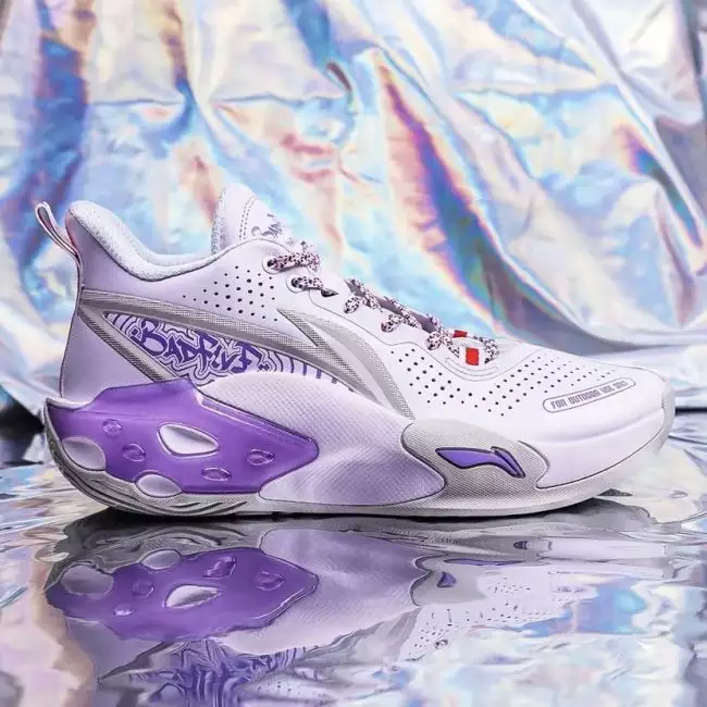 Li-Ning Badfive 草木皆兵 - Storm 2022