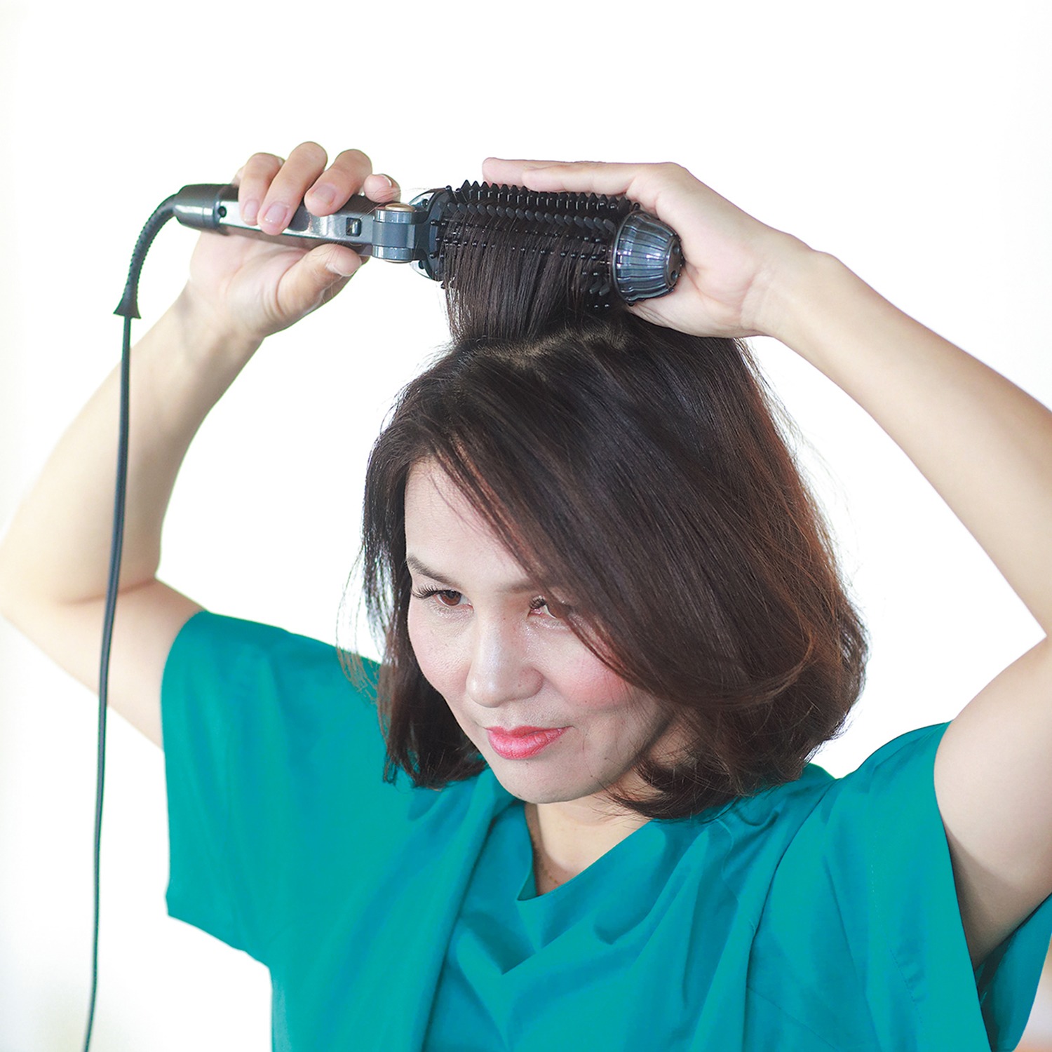 クレイツイオン ヘアブラシ、コーム、ロールブラシの1台3役で簡単