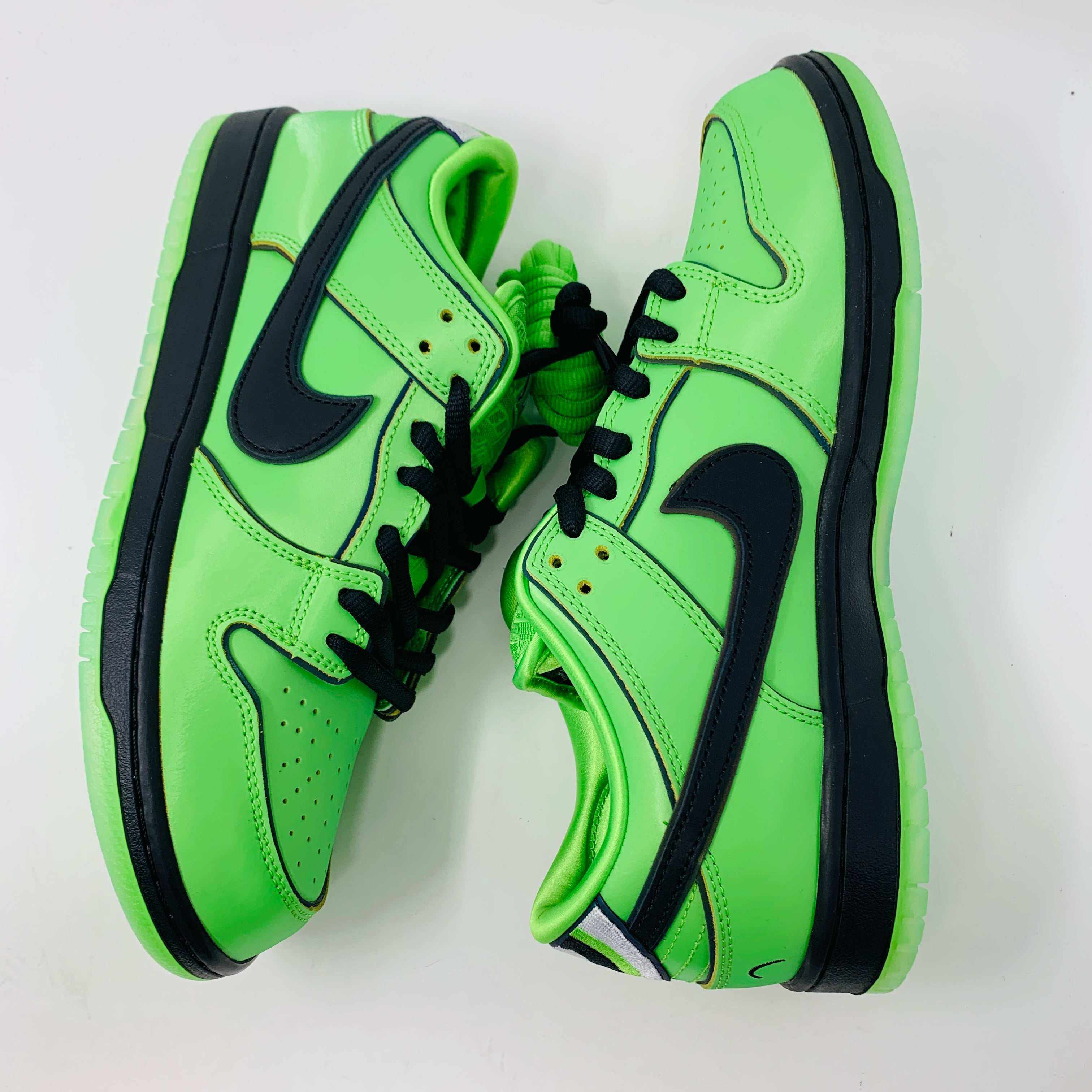 Nike SB Dunk Low - Powerpuff Girls Buttercup Limited Edition
