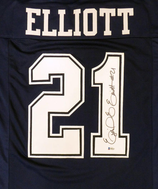 Ezekiel Elliott Memorabilia - NFL Autographs — RSA