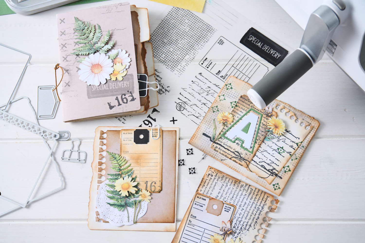 Sizzix Framelits Die Set 6PK - Ticket Booth by Tim Holtz – Sizzix.com