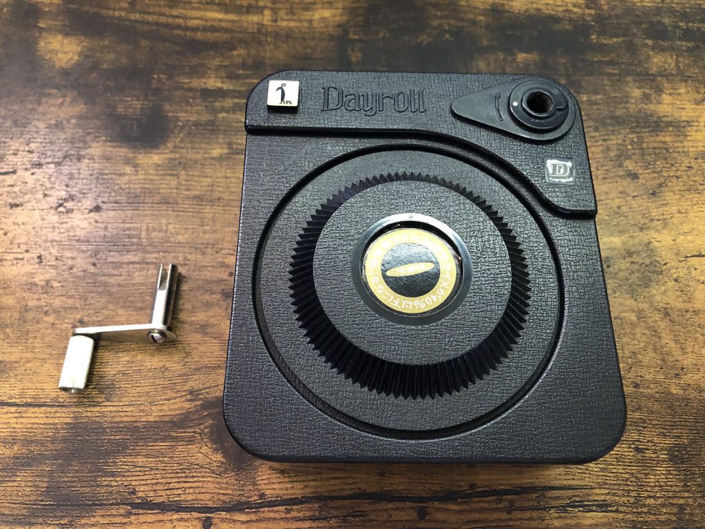 Dayroll（ディロール）」で長巻きフィルムをパトローネに巻くの巻