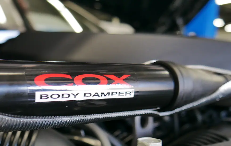 走行安定性、乗り心地向上で人気のCOXボディダンパーをBMW G80M3に