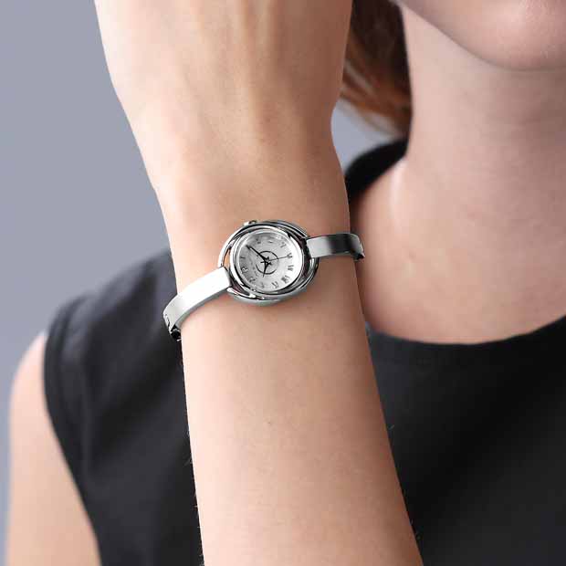 TWO UNIVERSE(2SW1094)STEEL ウォッチ｜スタージュエリー公式