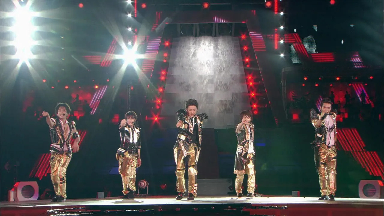 ARASHI 10-11 TOUR “Scene” ～君と僕の見ている風景～ STADIUM｜嵐