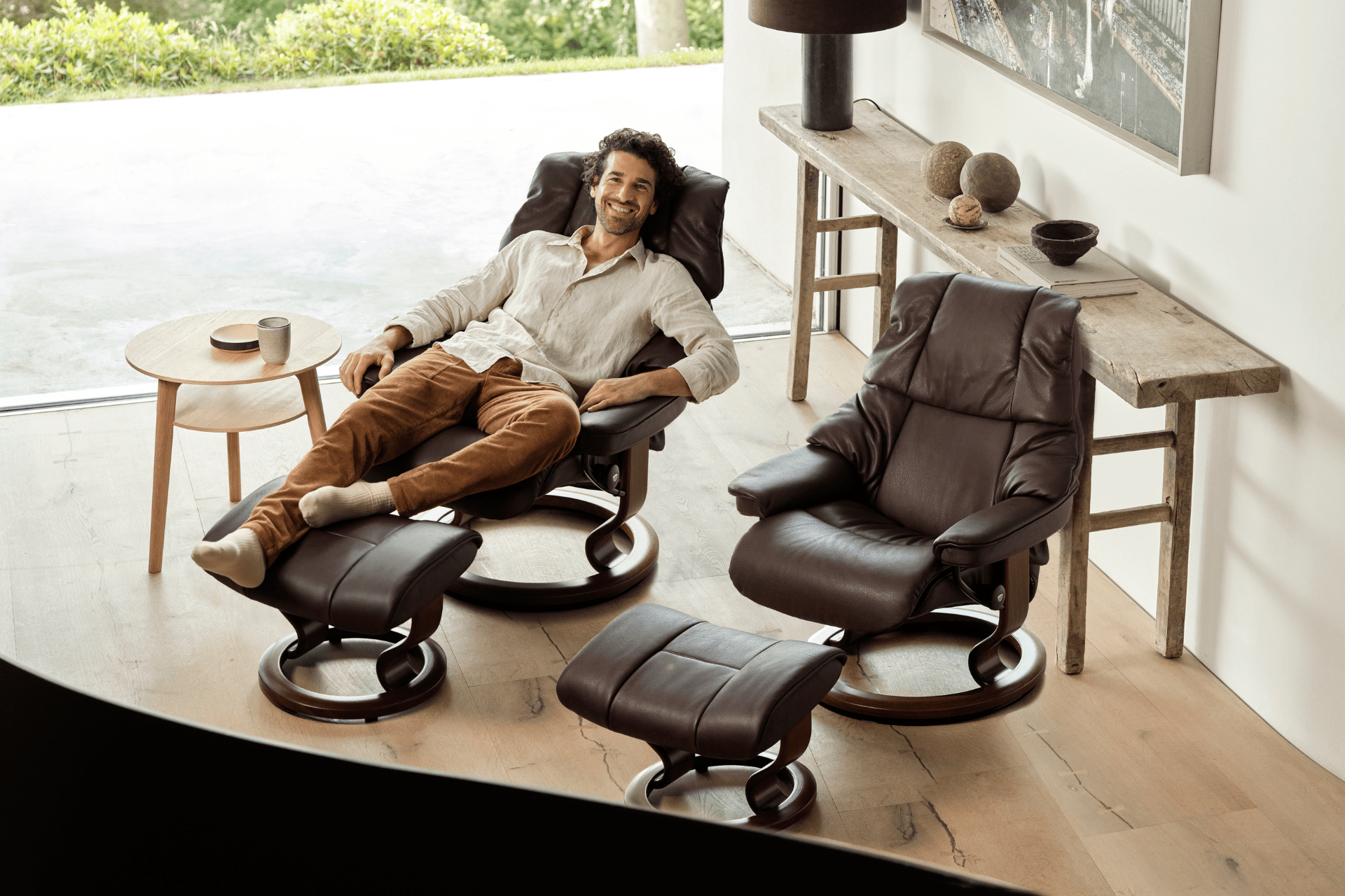 エコーネス ストレスレスチェア オットマン付き 高さ95幅76 オンライン