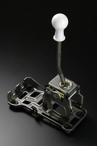 ラパンSS MT車用SSシフター新登場 2006.06.28 - スズキスポーツ