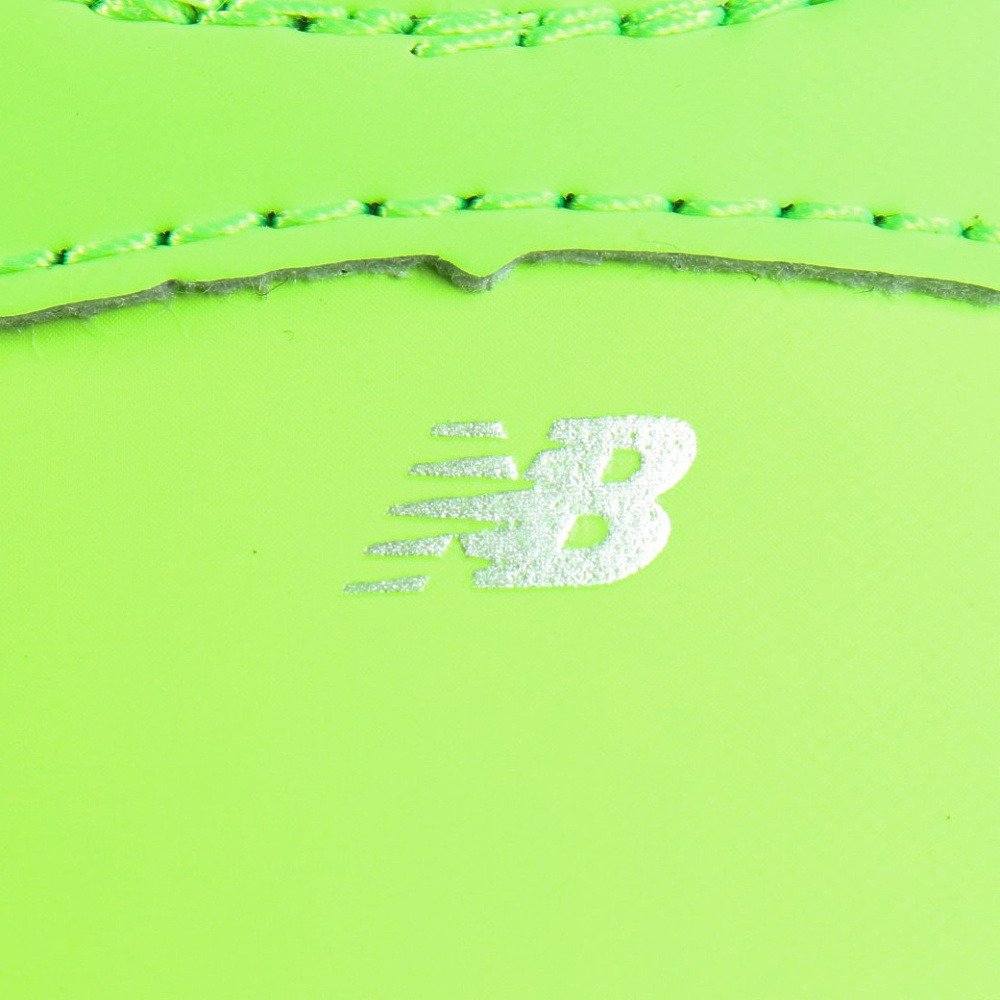 ニューバランス（new balance）（キッズ）ジュニアランニングシューズ