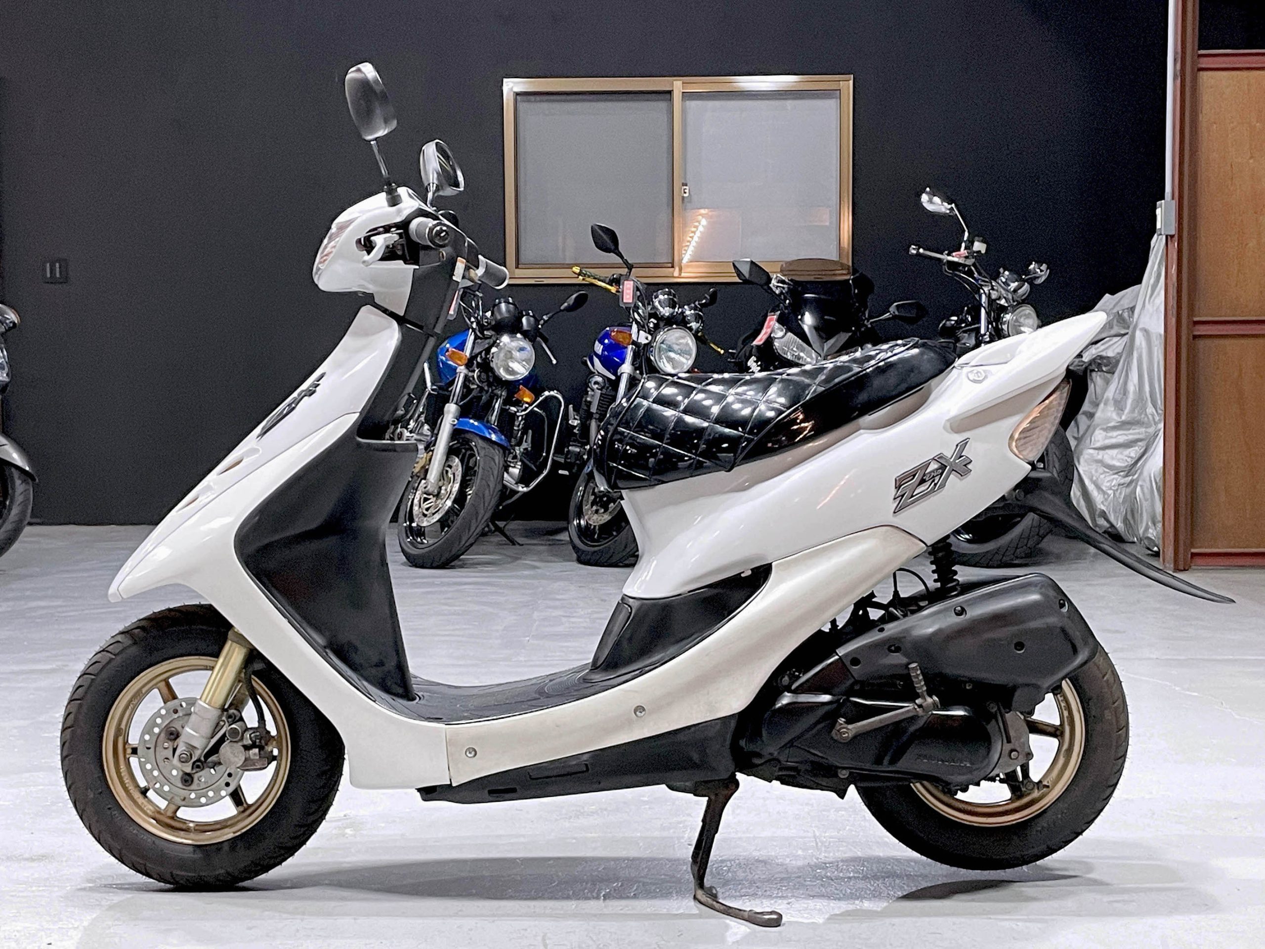 HONDA Dio ZX AF35 – 京都のバイクショップSPEC-M（スペックエム）4841
