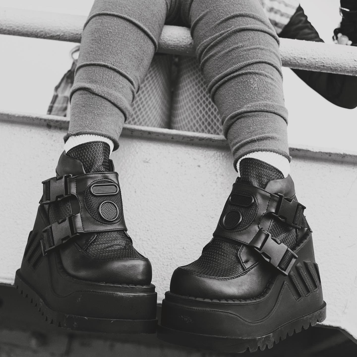 ⭐即納⭐STOMP-15 / 厚底スニーカー【DEMONIA】 | Spider Rock Web