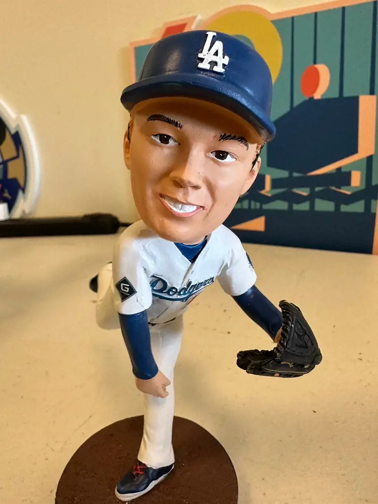 ドジャース・山本由伸のボブルヘッド先着4万人に配布 公募した始球式