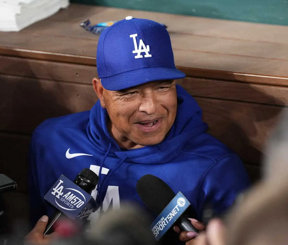 日本時間27日のロバーツ監督ボブルヘッドデーに沖縄県人会210人来場