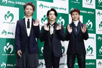 Mrs. GREEN APPLEの（左から）藤澤涼架、大森元貴、若井滉斗