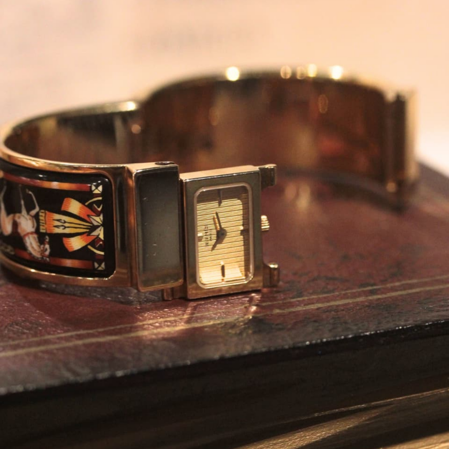 HERMES / エルメス / ロケ / バングルウォッチ / エマイユ 七宝焼き