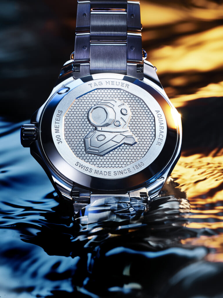 300m防水【タグ・ホイヤー最新ダイバーズウオッチ】冒険愛好家を